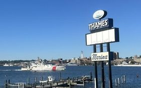 Thames Inn And Marina